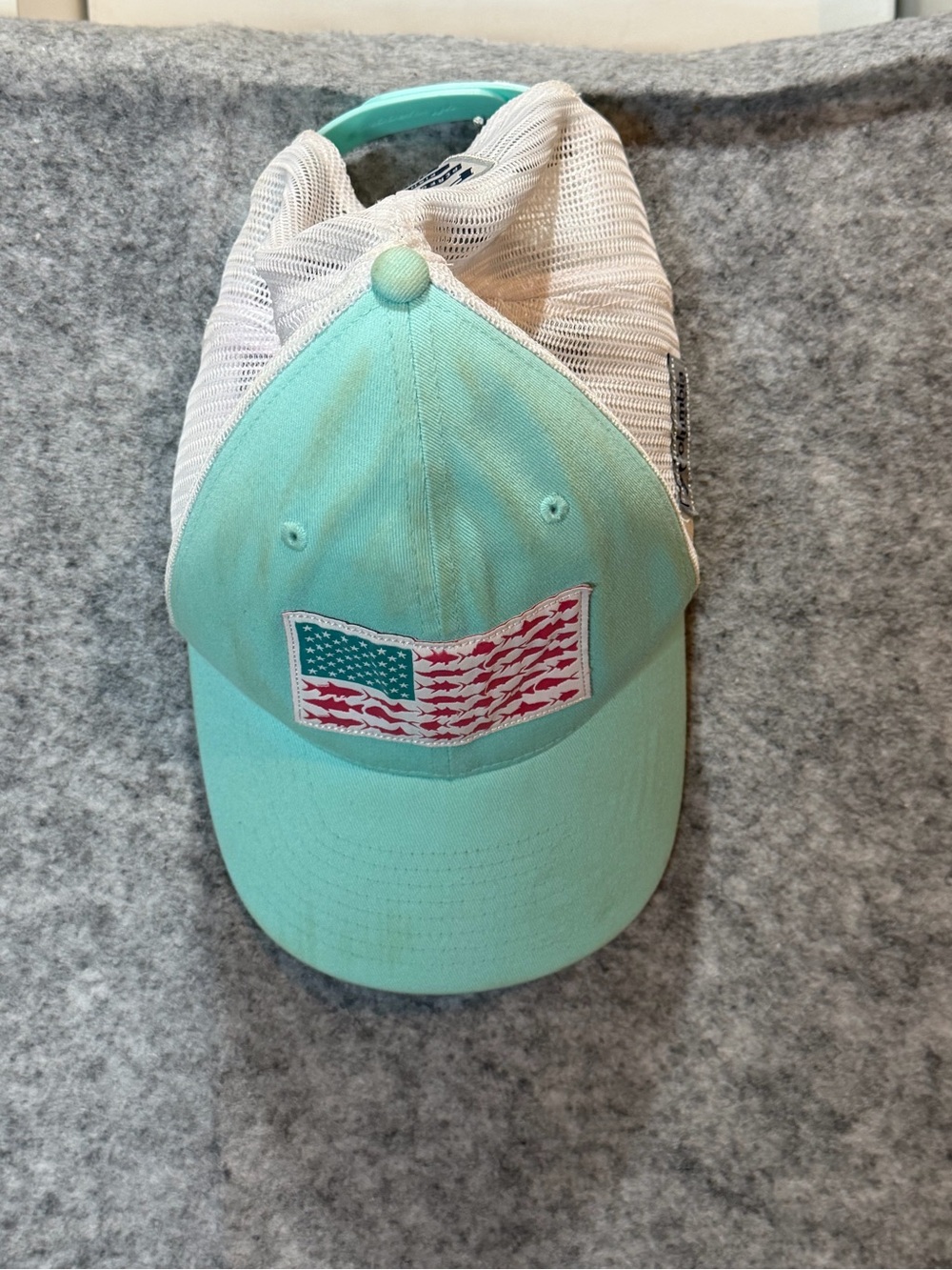 Columbia PFG Fish Flag Trucker Hat Aqua White Mesh Snapback Fishing